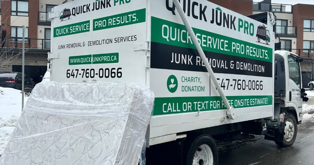 How to Choose the Right Junk Removal Company